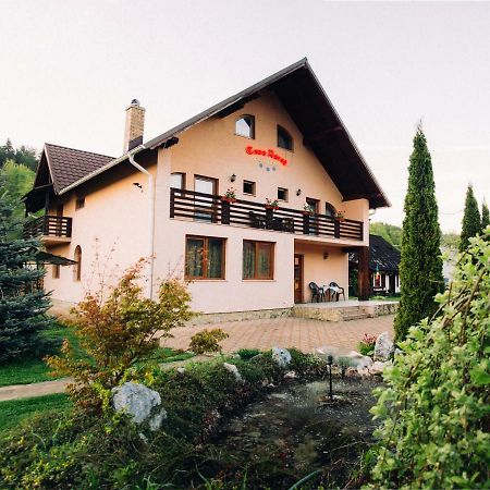 Casa Rares スチェヴィツァ エクステリア 写真